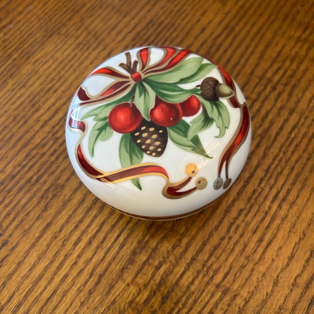 Tiffany Holiday Ceramic Trinket Box
